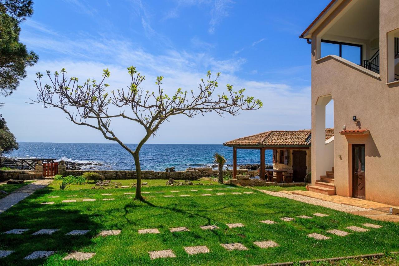 Cuvi Beach Apartments Rovinj Exterior photo