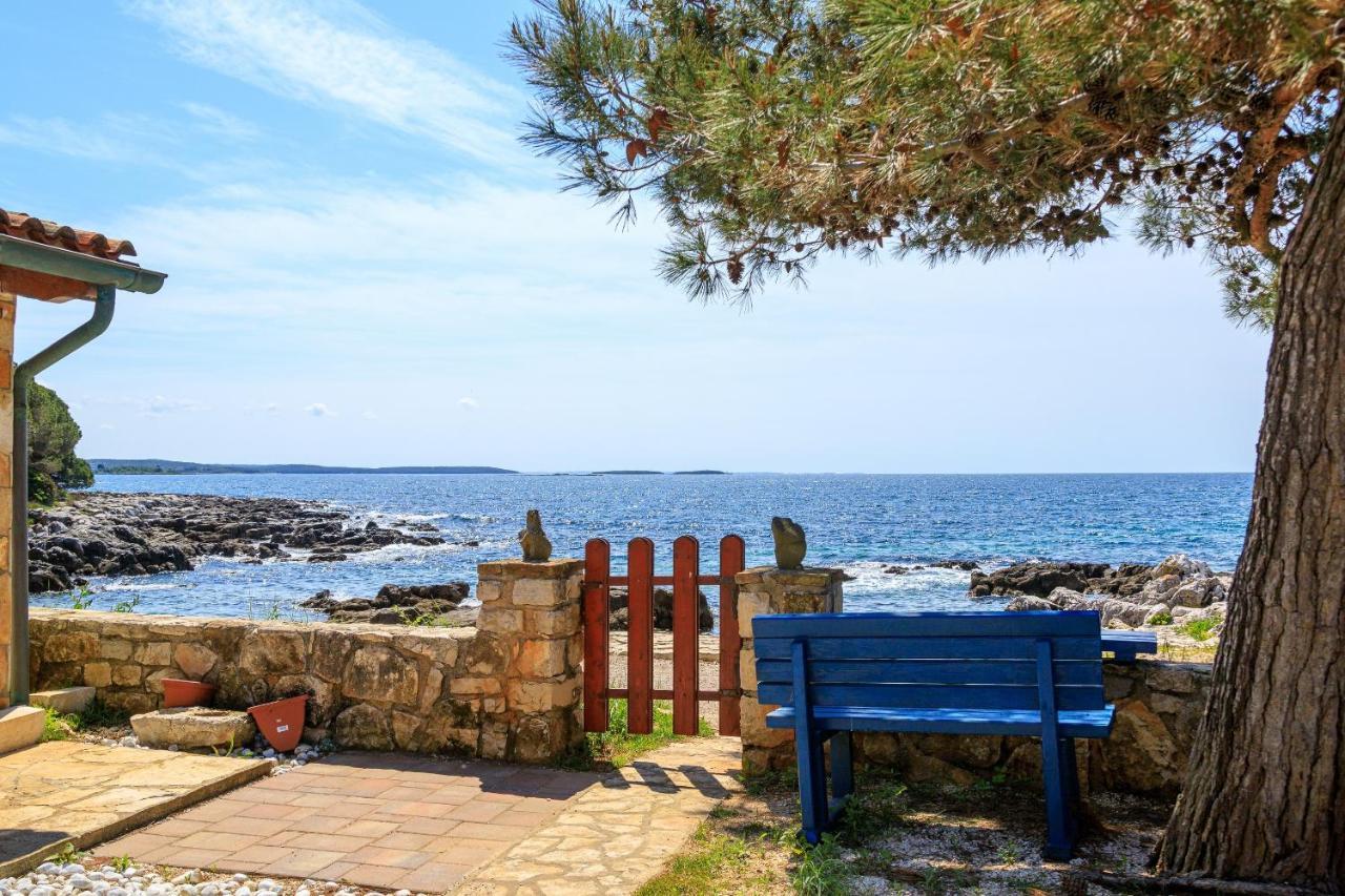 Cuvi Beach Apartments Rovinj Exterior photo