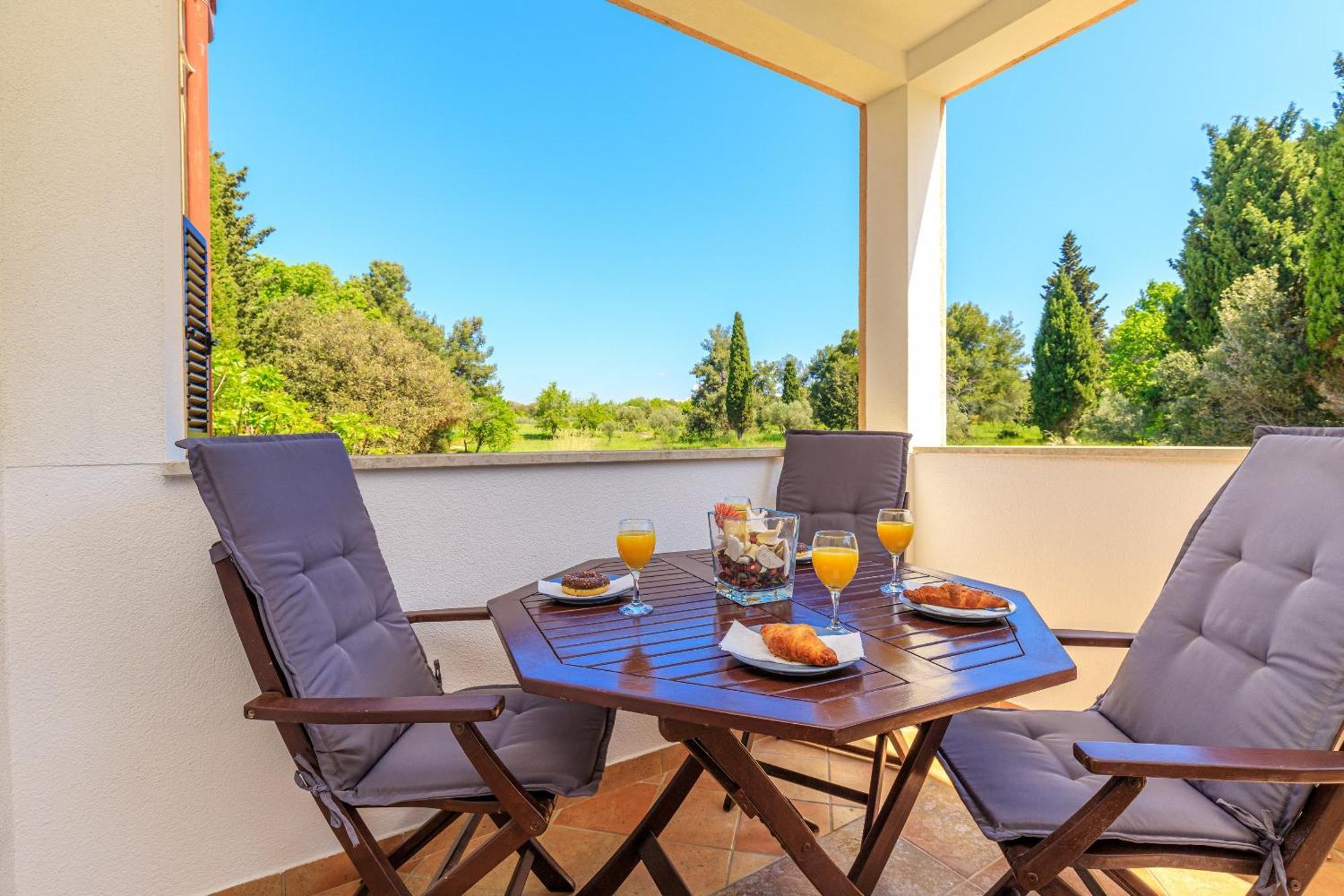 Cuvi Beach Apartments Rovinj Room photo